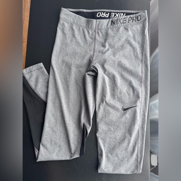 NIKE PRO Gray Leggings - Picture 8 of 10